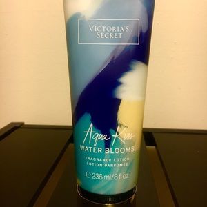 Victoria Secret  Aqua Kiss Lotion